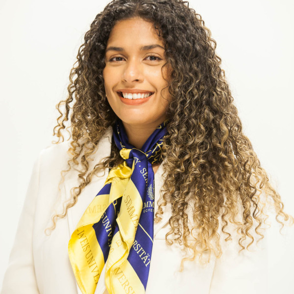 Bianca Golzio Navarro Cavalcante