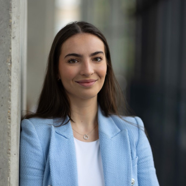 Loretta Enikő Nyirády