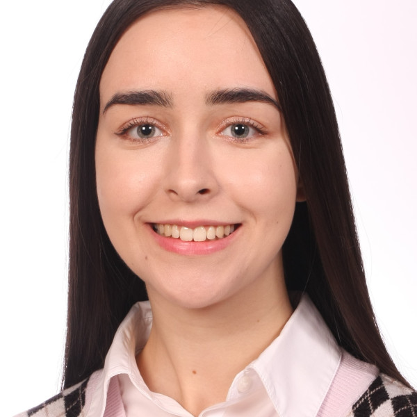 Sára Borbála Szabó