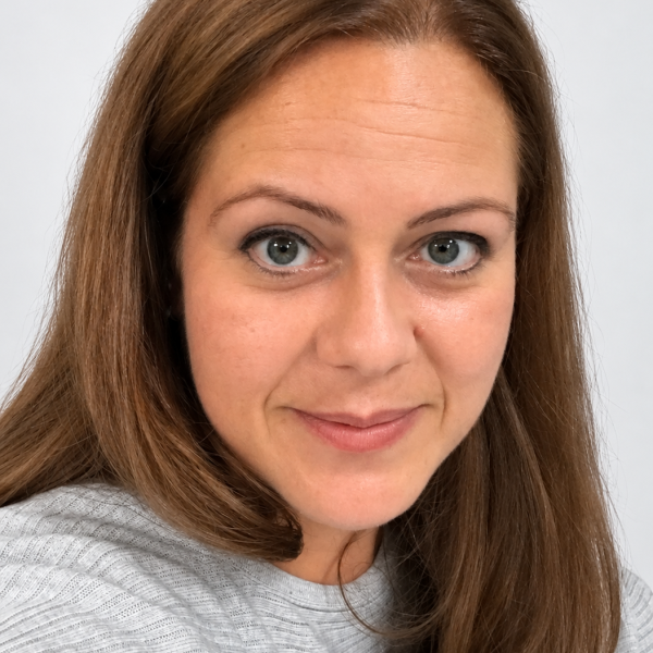 Van-Weert Szuzan