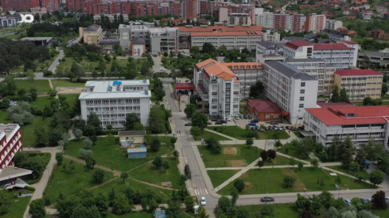 Koszovói Egyetemi Klinikai Központ