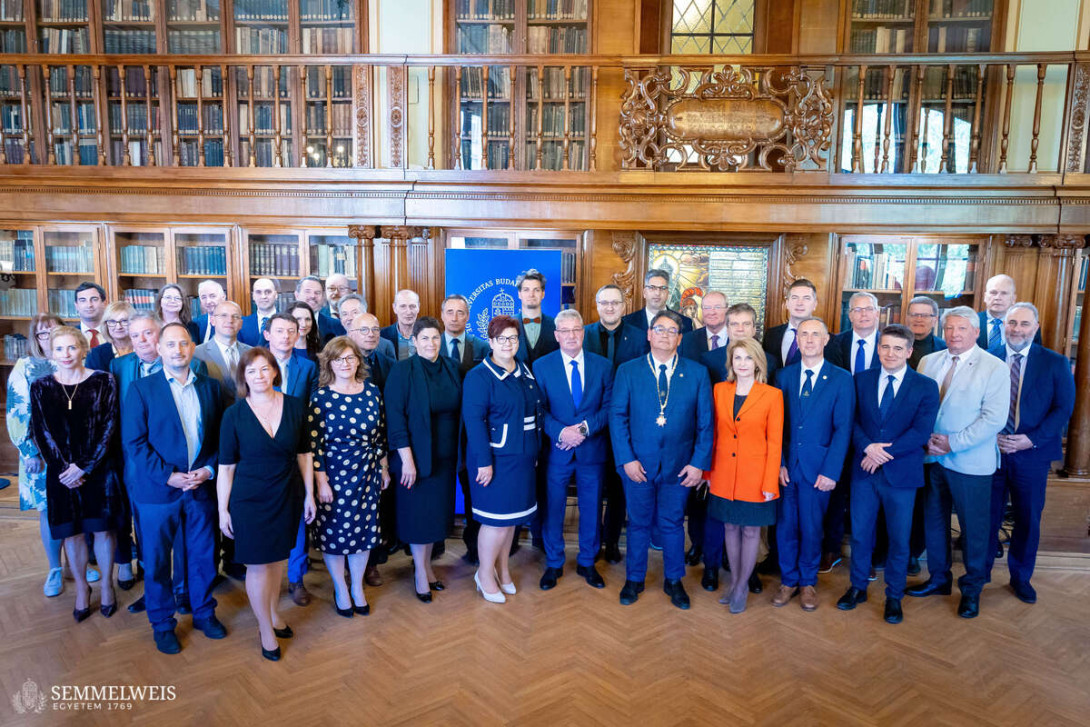 Kórházi aláírás